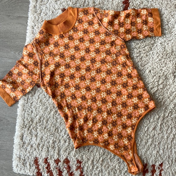 Free People Tops - Free people 🧡 retro body suit